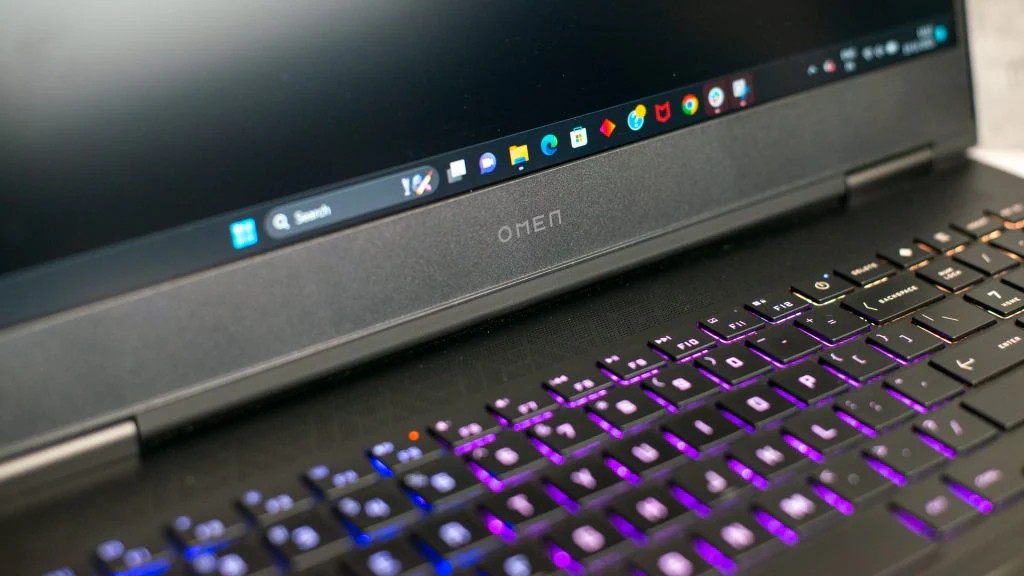 Khám phá HP Omen 16 AMD 2023: Chiếc laptop gaming đáng mơ ước cho game thủ 17 HP Omen 16 12