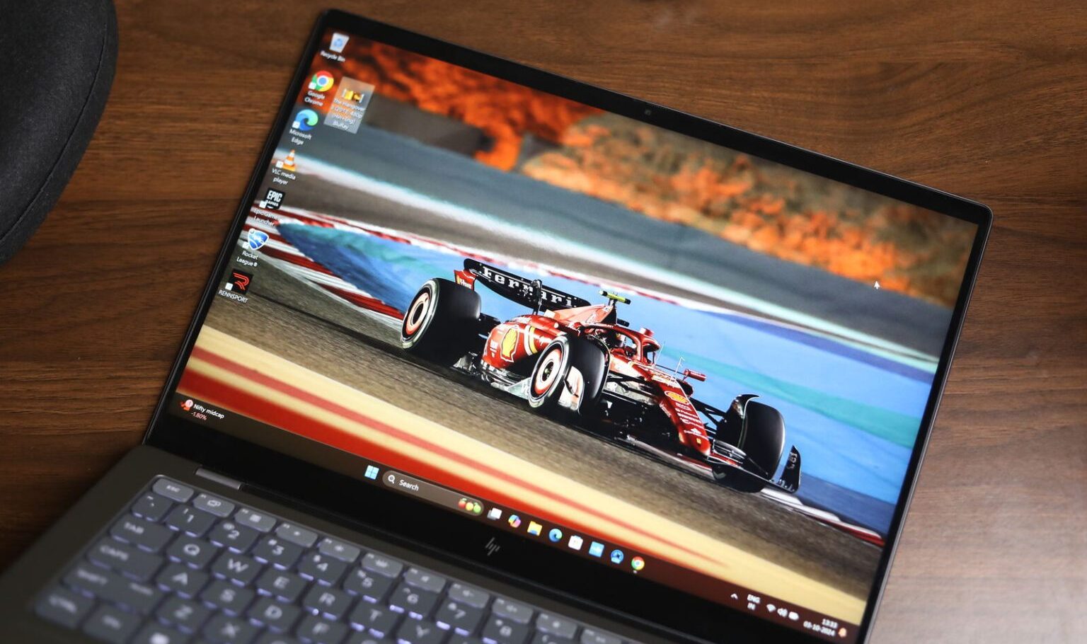 Đánh giá HP OmniBook X - Ultrabook mạnh mẽ với thiết kế tinh tế và hiệu suất ấn tượng 16 HP OmniBook X 7 e1740125560201