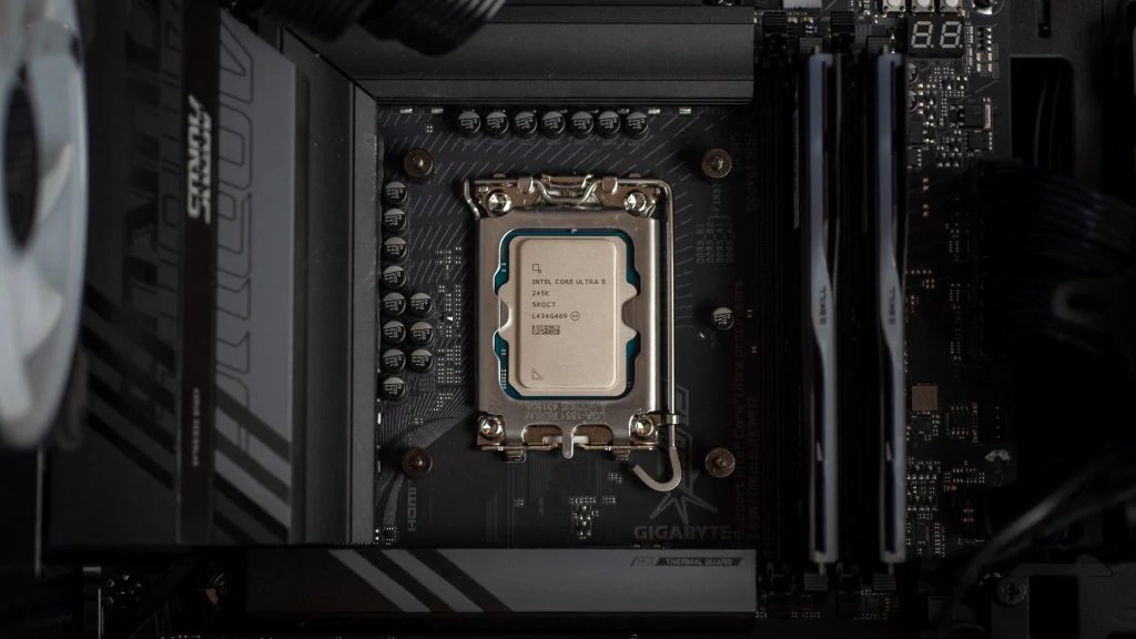 Đánh giá Intel Core Ultra 5 245K - Liệu đây có phải là CPU lý tưởng cho PC AI? 19 Intel Core Ultra 5 245K 12