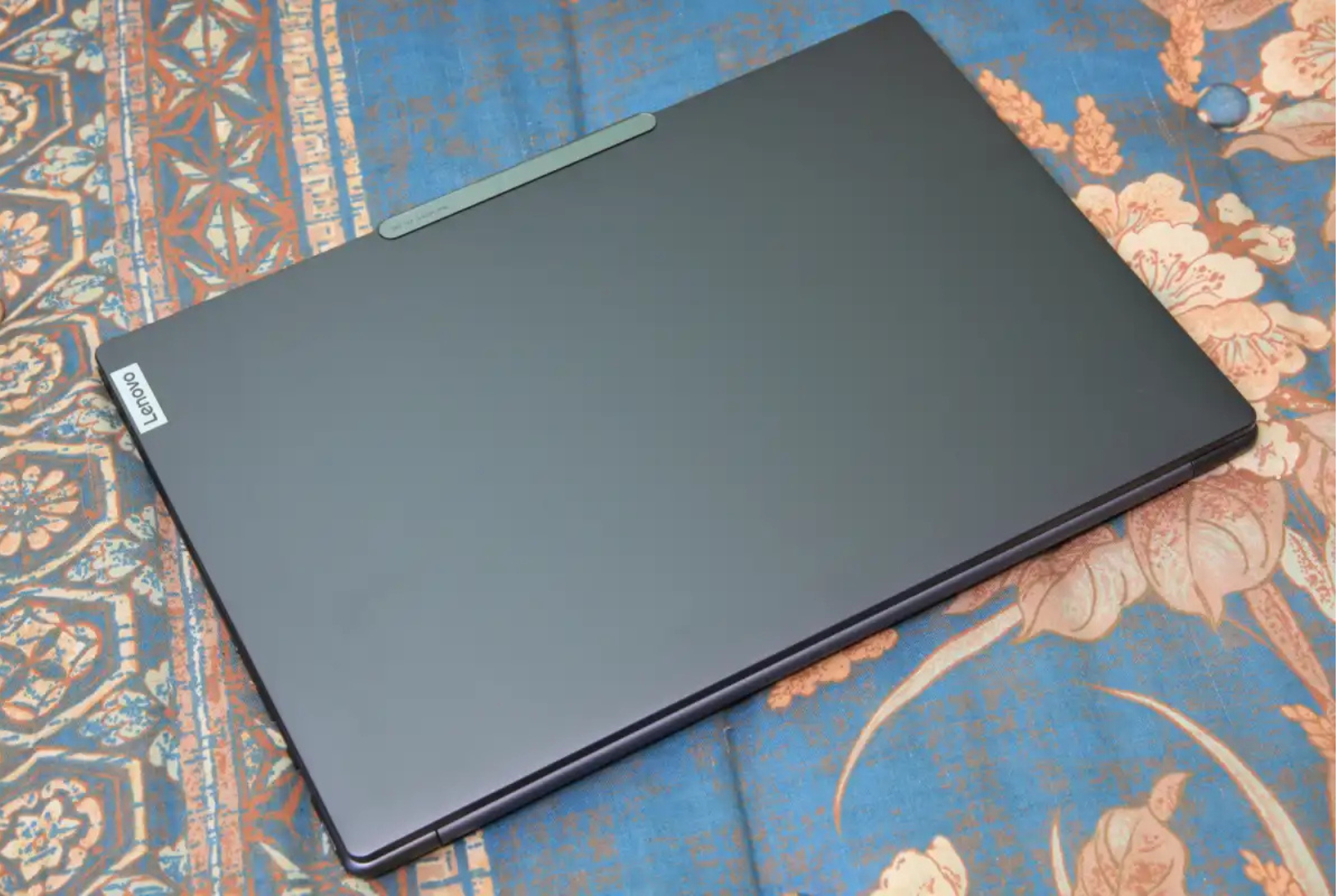 Đánh giá Lenovo Slim Pro 9i: Màn hình sẽ khiến bạn ngỡ ngàng 12 Lenovo Slim Pro 9i 2 e1740676703325