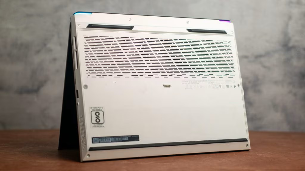 Trải nghiệm MSI Stealth 14 Studio A13V - Công nghệ đỉnh cao trong một thiết kế siêu mỏng 27 MSI Stealth 14 Studio A13V 2