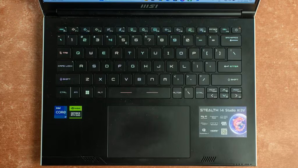 Trải nghiệm MSI Stealth 14 Studio A13V - Công nghệ đỉnh cao trong một thiết kế siêu mỏng 21 MSI Stealth 14 Studio A13V 8