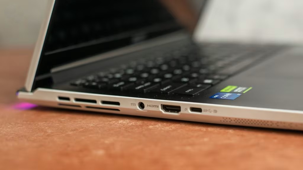 Trải nghiệm MSI Stealth 14 Studio A13V - Công nghệ đỉnh cao trong một thiết kế siêu mỏng 20 MSI Stealth 14 Studio A13V 9