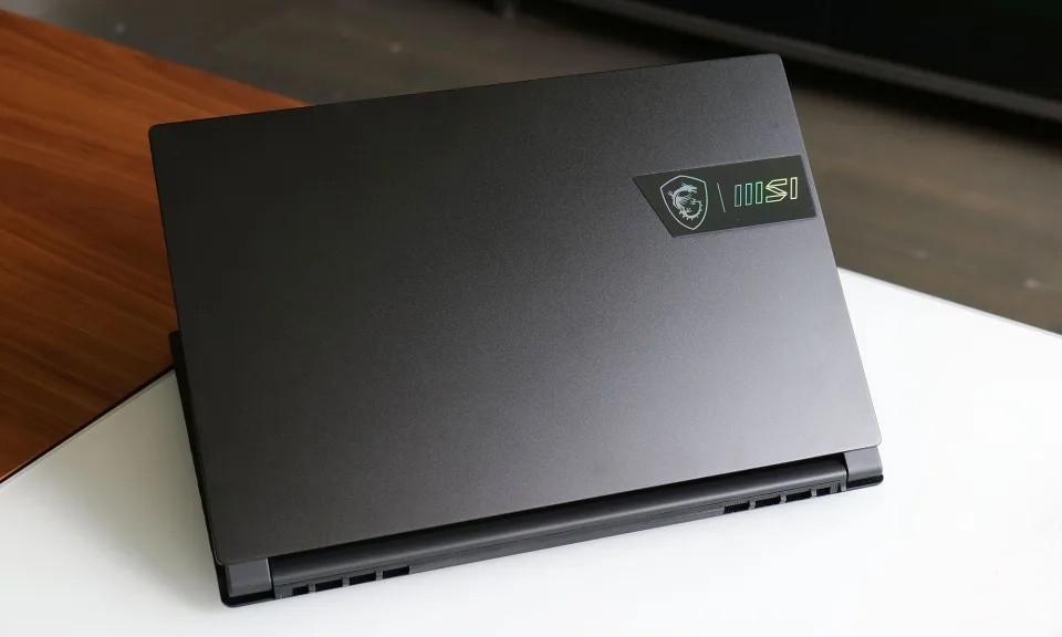 Đánh giá MSI Stealth 15M - Nâng tầm trải nghiệm game với thiết kế mỏng và hiệu năng mạnh mẽ 8 MSI Stealth 15M 1