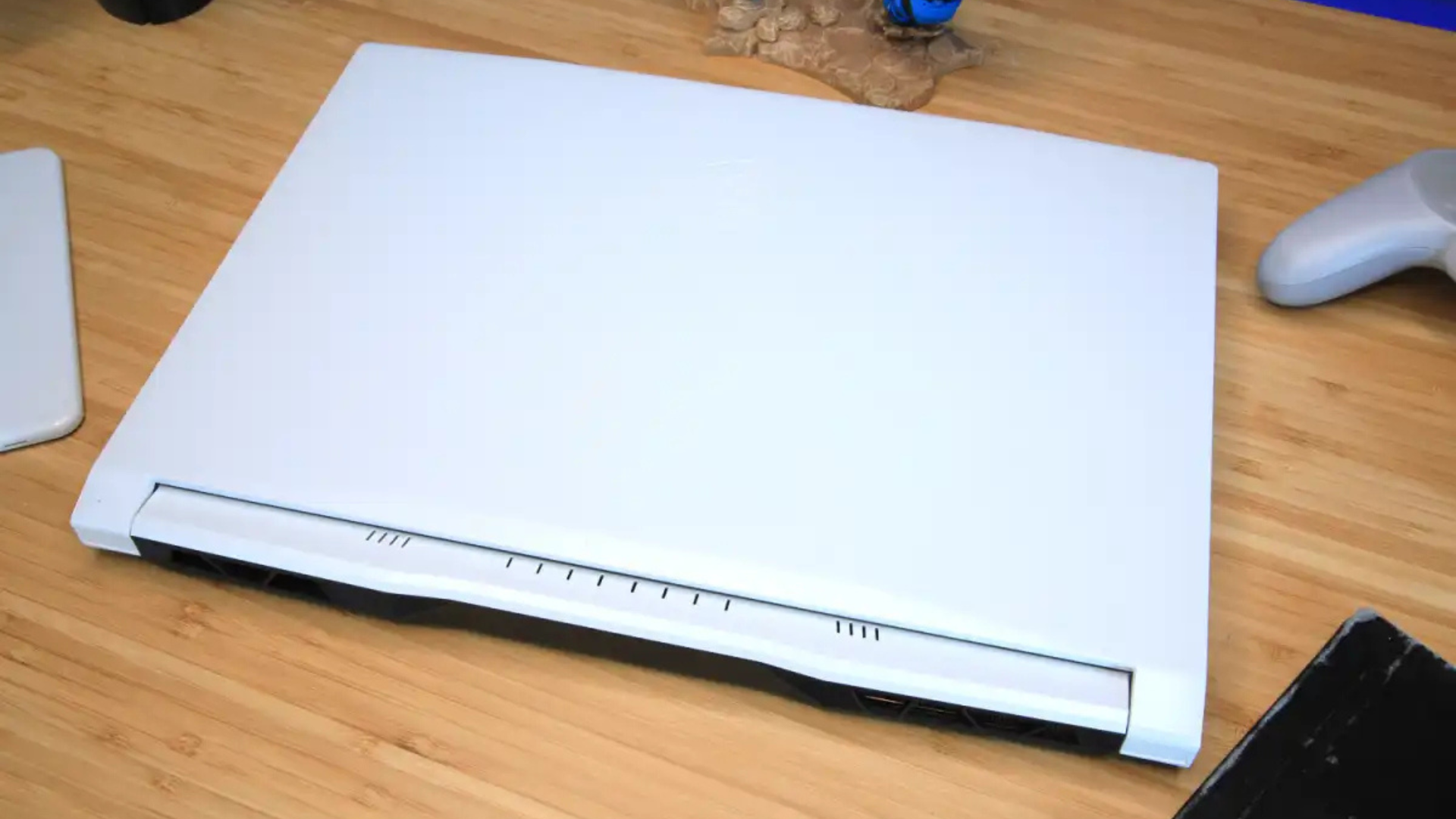 Đánh giá MSI Sword 15 A12UE: Hiệu suất ổn định với mức giá hợp lý 13 MSI Sword 15 A12UEL 2