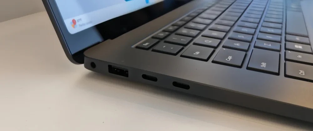 Microsoft Surface Laptop vs Apple MacBook Air - Đâu là lựa chọn tối ưu cho dân sáng tạo nội dung? 16 Microsoft Surface Laptop vs Apple MacBook Air Dau la lua chon toi uu cho dan sang tao noi dung 3 e1738652627856