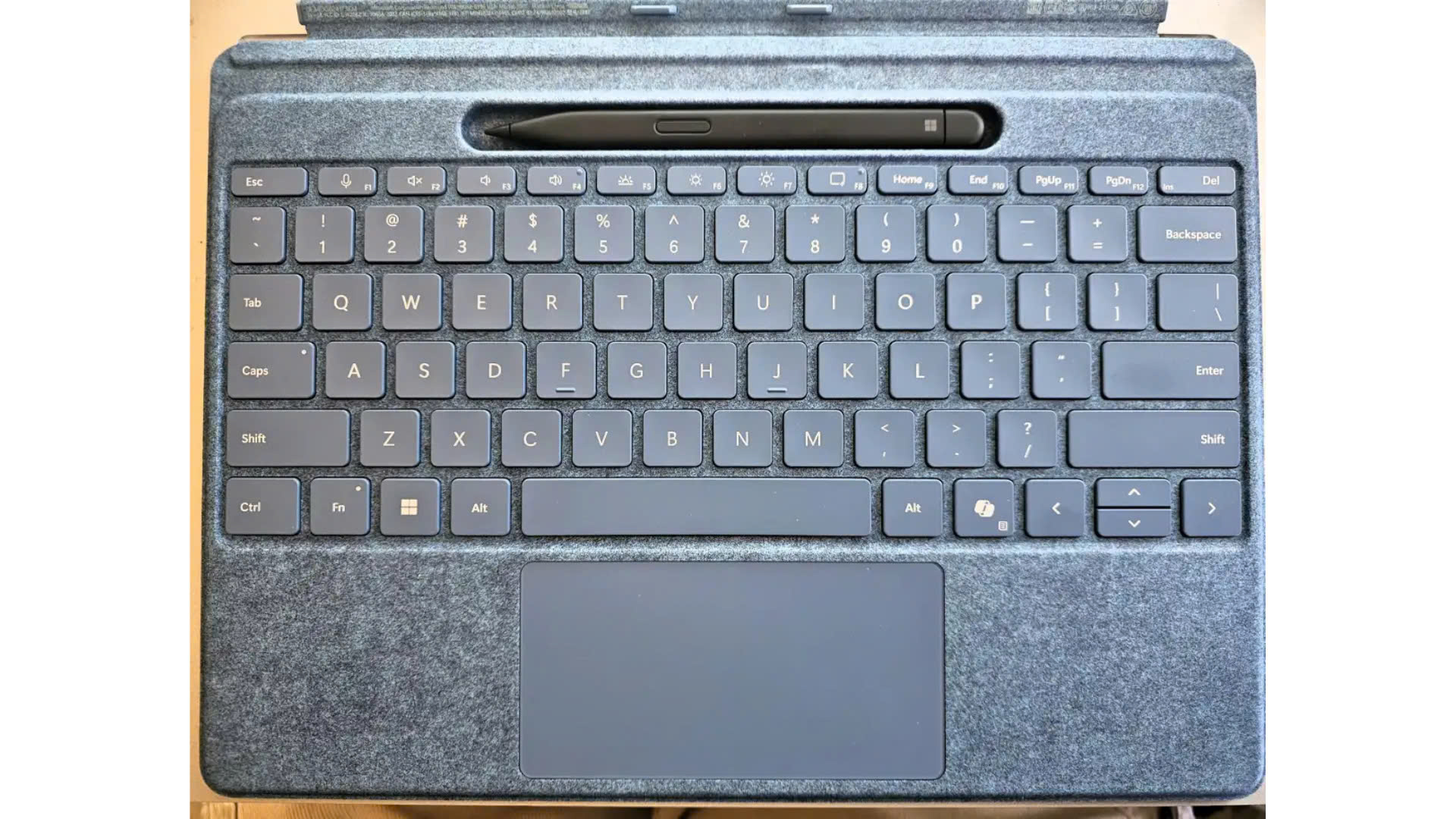 Đánh giá Microsoft Surface Pro (2024): Một cái nhìn hấp dẫn về tương lai 25 Microsoft Surface Pro 2032