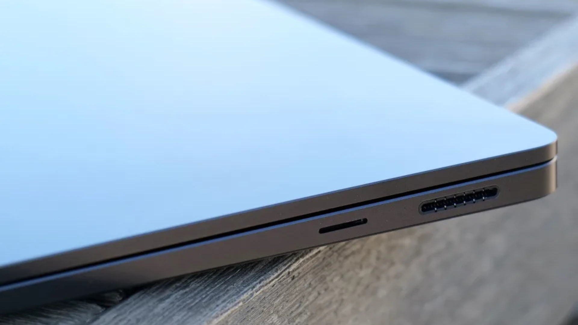 Review Microsoft Surface Laptop 7 : Laptop Windows Arm mạnh mẽ cho công việc năng suất 11 Review Microsoft Surface Laptop 7 4