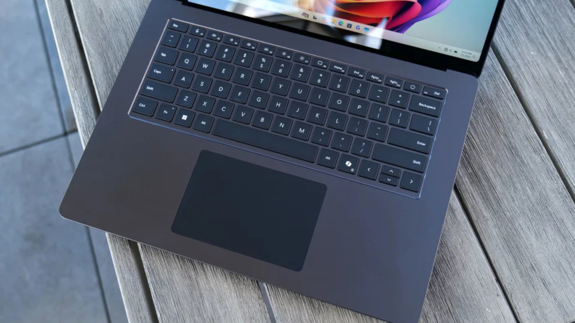 Review Microsoft Surface Laptop 7 : Laptop Windows Arm mạnh mẽ cho công việc năng suất 12 Review Microsoft Surface Laptop 7 5