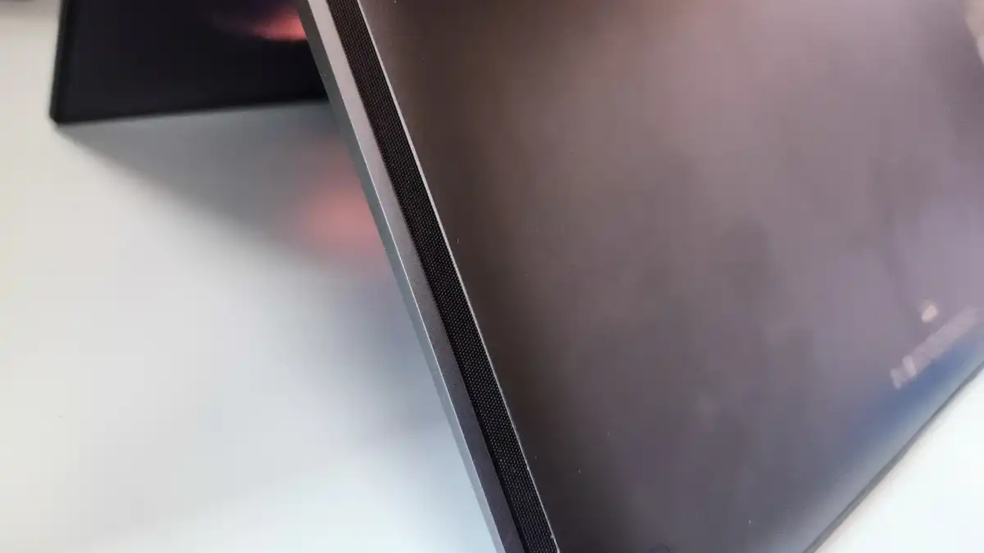 Đánh giá Samsung Galaxy Book3 Pro 360: Những nâng cấp tuyệt vời, giá trị vững chắc 28 Samsung Galaxy Book3 Pro 360 10