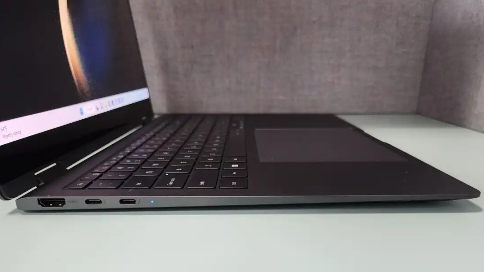 Đánh giá Samsung Galaxy Book3 Pro 360: Những nâng cấp tuyệt vời, giá trị vững chắc 23 Samsung Galaxy Book3 Pro 360 6