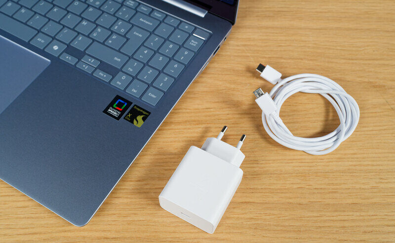 Samsung Galaxy Book4 Edge 16 Pro 2 e1740761058178