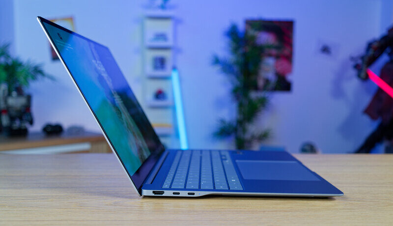 Samsung Galaxy Book4 Edge 16 Pro 7 e1740759752856