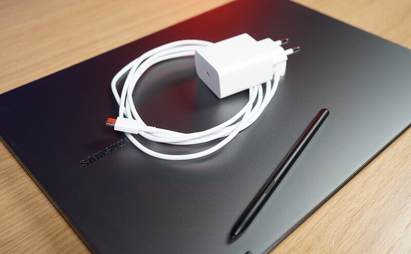 Samsung Galaxy Book5 Pro 360 2 e1740648621902