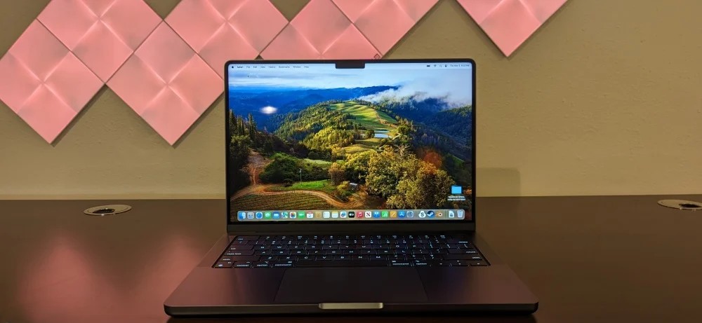 Surface Laptop Studio 2 vs Apple MacBook Pro: Laptop nào giúp bạn tạo ra nội dung xuất sắc? 10 Surface Laptop Studio 2 vs Apple MacBook Pro 1 5