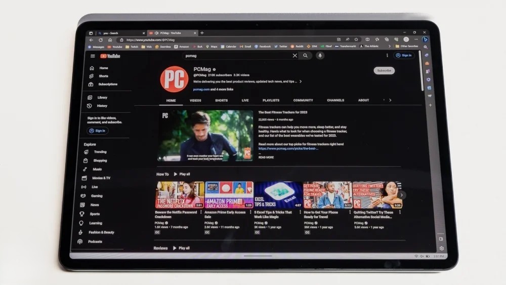 Surface Laptop Studio 2 vs Apple MacBook Pro: Laptop nào giúp bạn tạo ra nội dung xuất sắc? 9 Surface Laptop Studio 2 vs Apple MacBook Pro 1 6