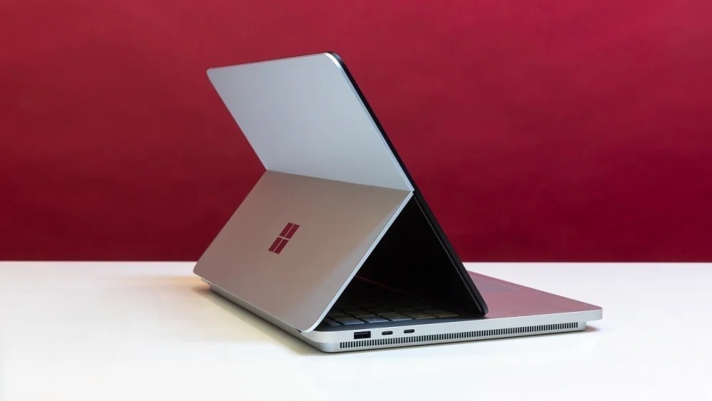 Surface Laptop Studio 2 vs Apple MacBook Pro: Laptop nào giúp bạn tạo ra nội dung xuất sắc? 13 Surface Laptop Studio 2 vs Apple MacBook Pro 1 9