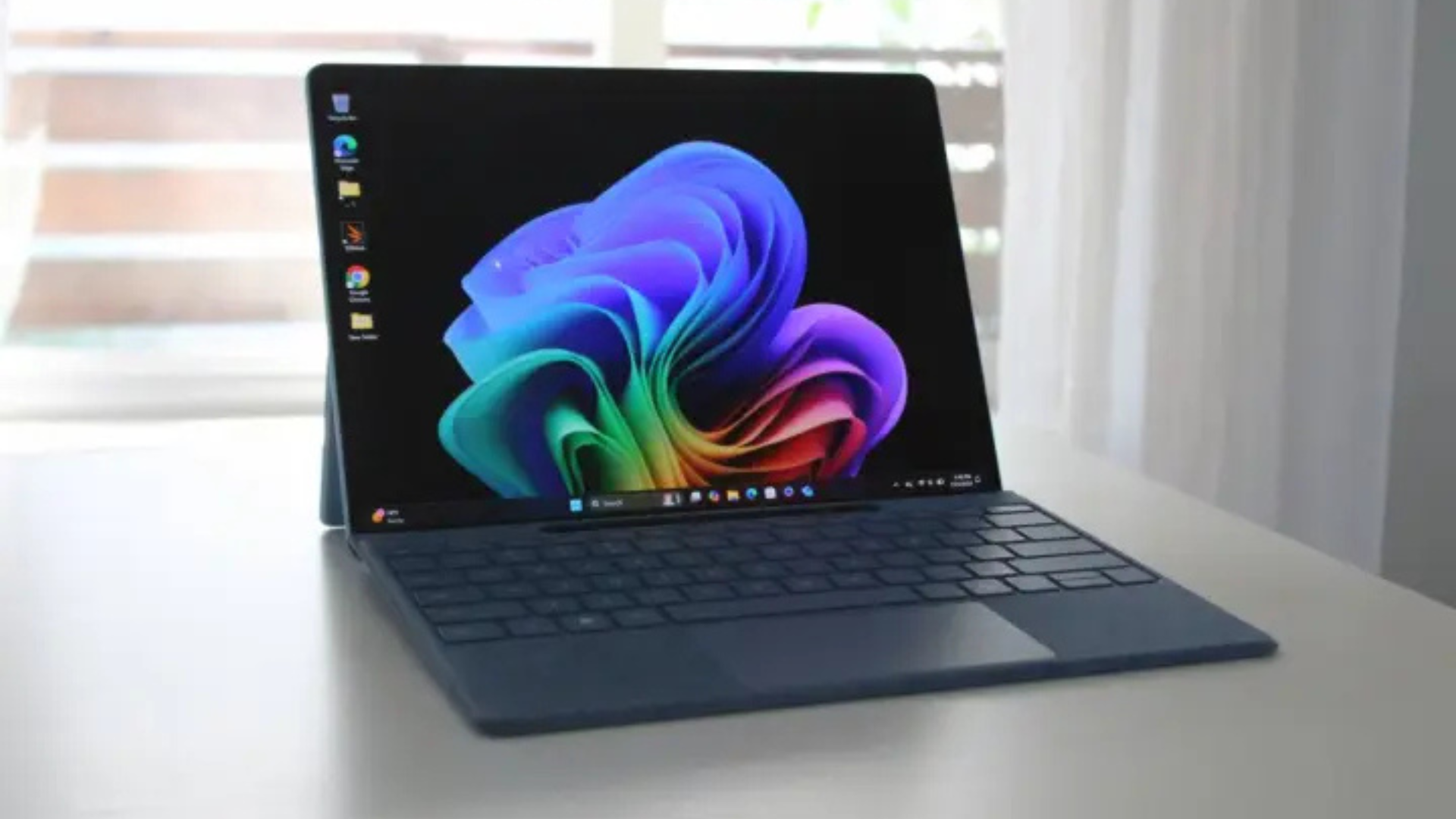 8 Laptop 2-in-1 tốt nhất năm 2025: Đã được kiểm tra và đánh giá 10 8 Laptop 2 in 1 tot nhat nam 2025 Da duoc kiem tra va danh gia 2