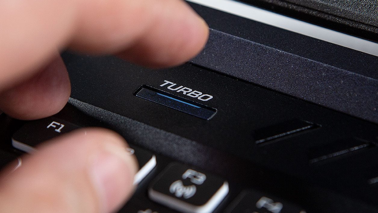 Đánh giá Acer Predator Helios 300 (PH315-53): Quái thú gaming trong thân hình gọn nhẹ 19 Acer Predator Helios 300 PH315 53 8