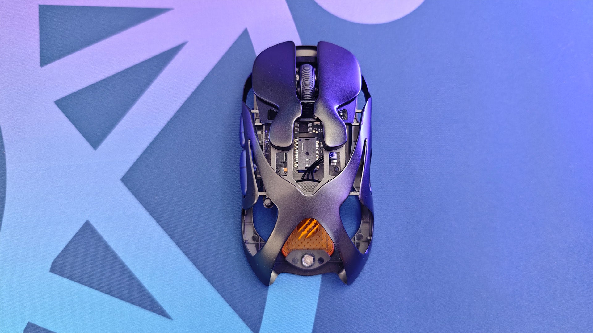 Chuột Gaming Angry Miao Infinity: Mẫu gaming hàng đầu với pin có thể thay thế 4 Angry Miao Infinity 02