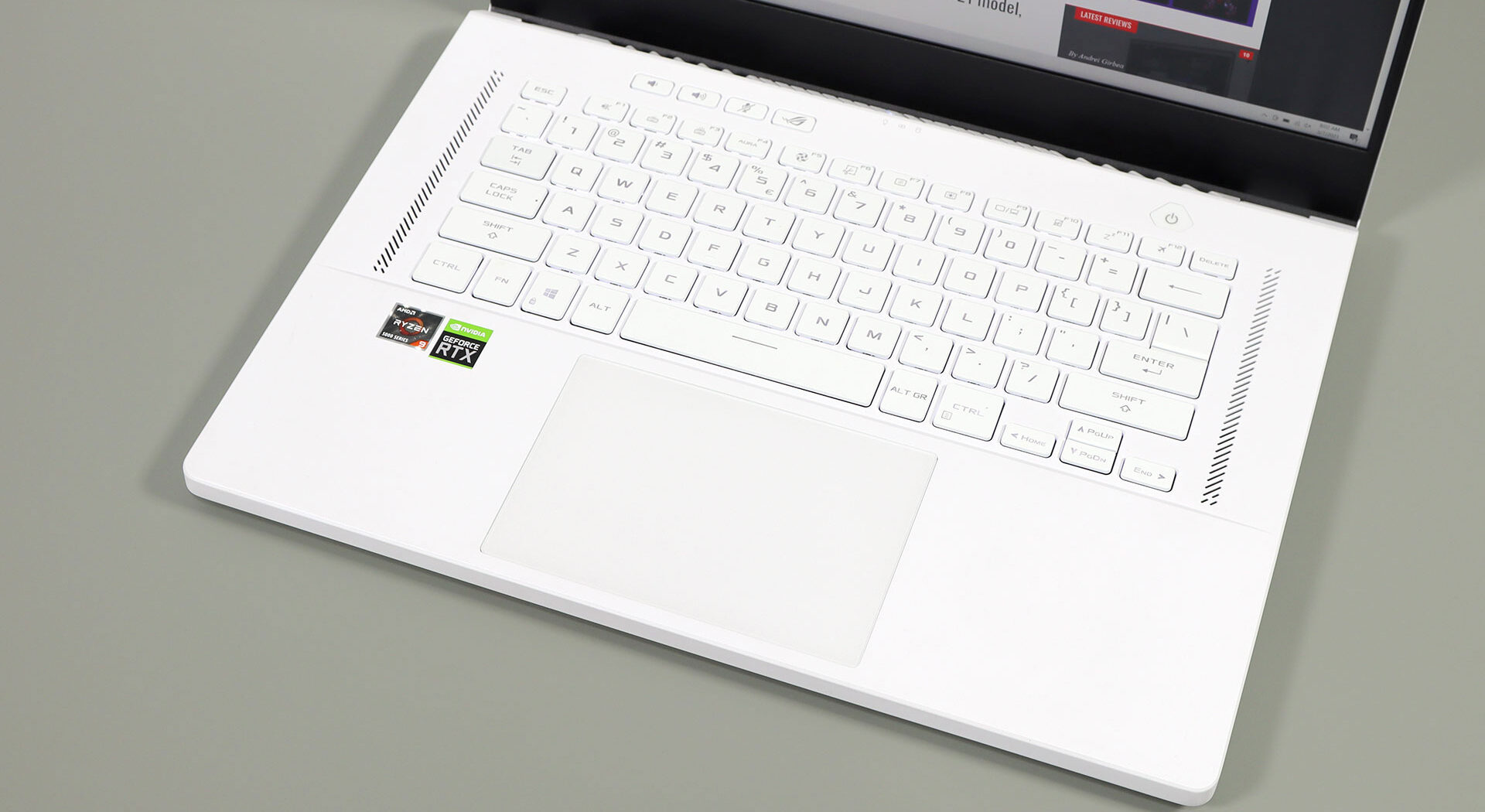 Đánh giá Asus ROG Zephyrus G15 (GA503Q) - Laptop gaming đa nhiệm hoàn hảo 19 Asus ROG Zephyrus G15 6 e1742273266970