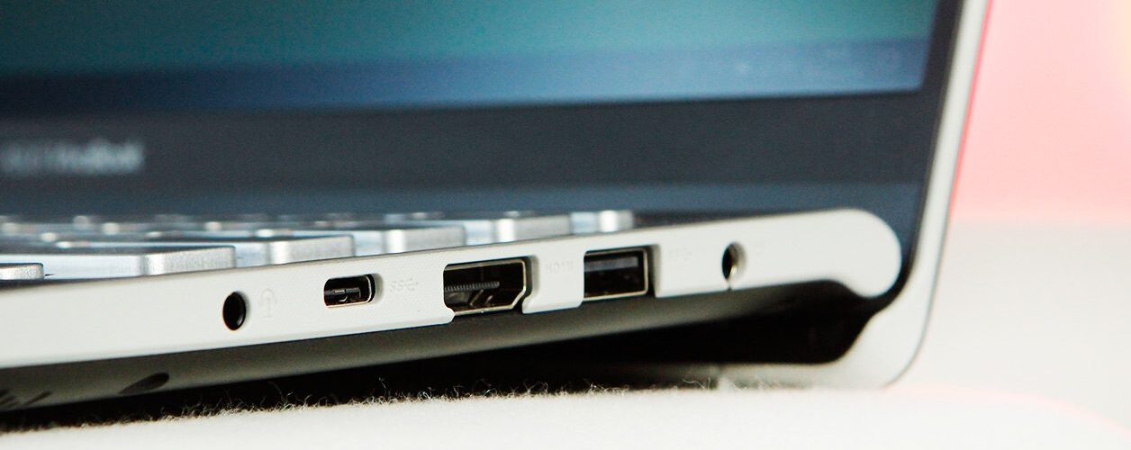 Asus VivoBook S14 S430FA EB122T 2 e1743135230861