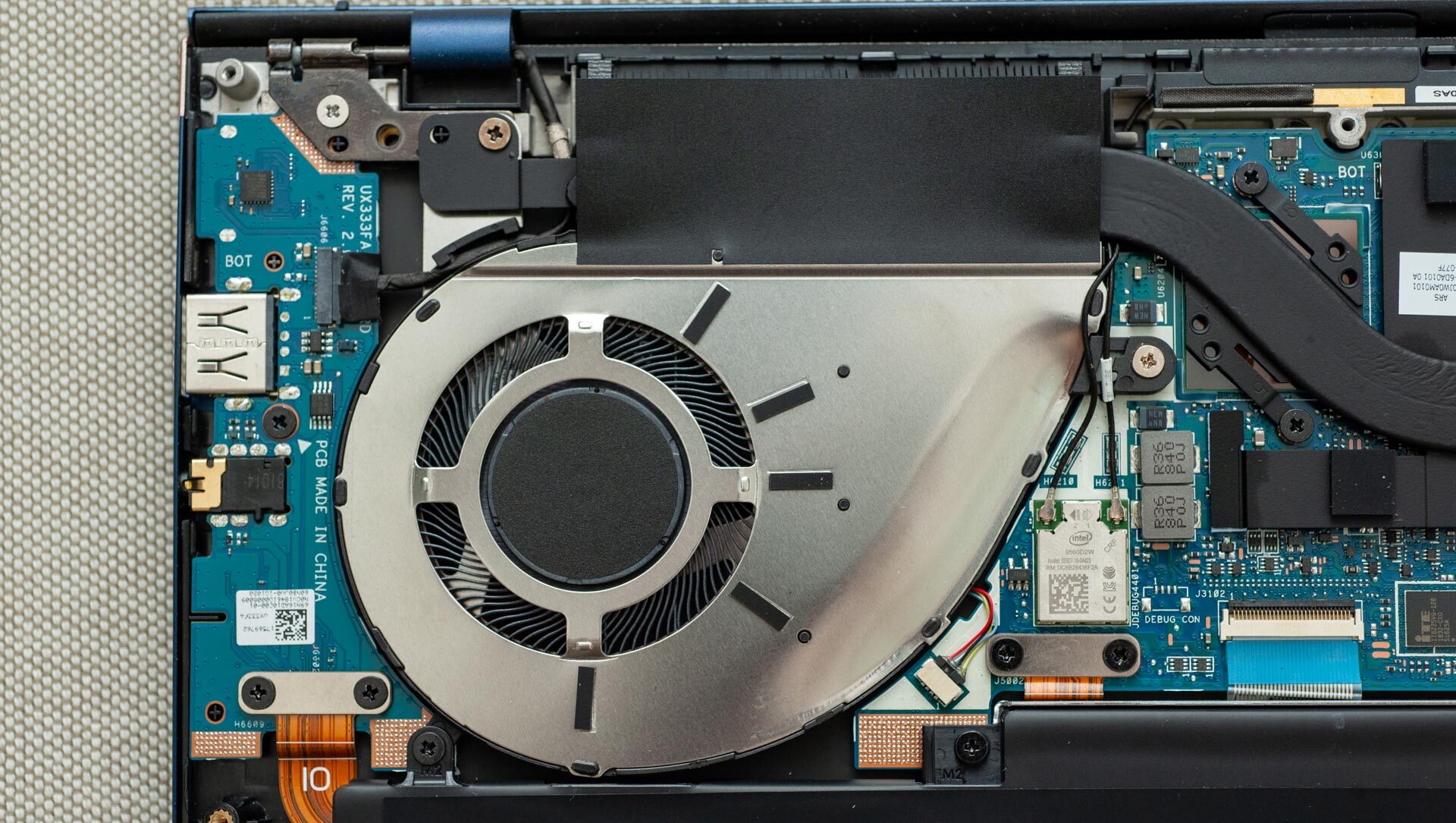 Đánh giá Asus ZenBook 13 UX333F - Lựa chọn hoàn hảo không thể bỏ qua? 15 Asus ZenBook 13 UX333F 5 e1743183936153