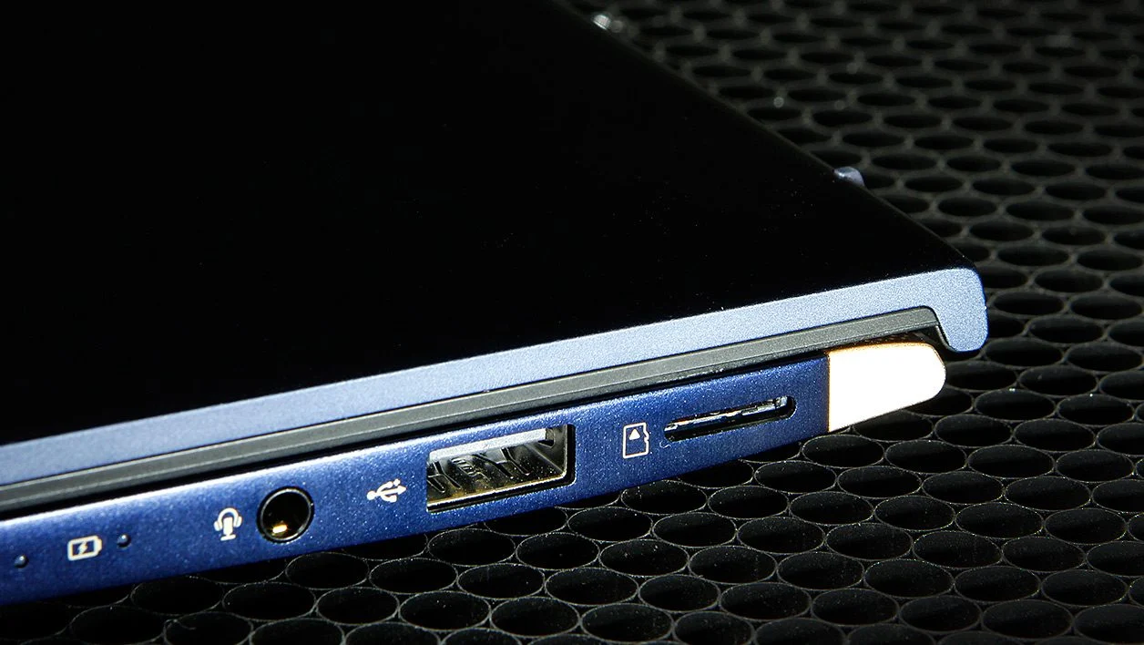 Đánh giá Asus ZenBook 13 UX333F - Lựa chọn hoàn hảo không thể bỏ qua? 19 Asus ZenBook 13 UX333F 5