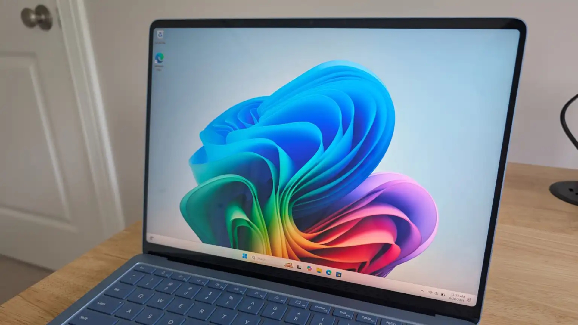 Cách mạng AI PC: 18 thuật ngữ quan trọng bạn cần biết để hiểu rõ xu hướng công nghệ mới và tương lai của máy tính cá nhân 1 Cach mang AI PC 18 thuat ngu quan trong ban can biet de hieu ro xu huong cong nghe moi va tuong la 1