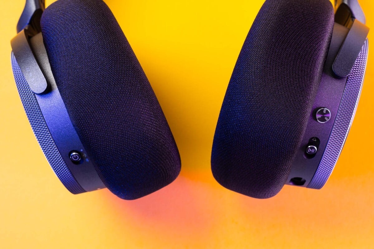 Corsair Virtuoso Max Wireless 6