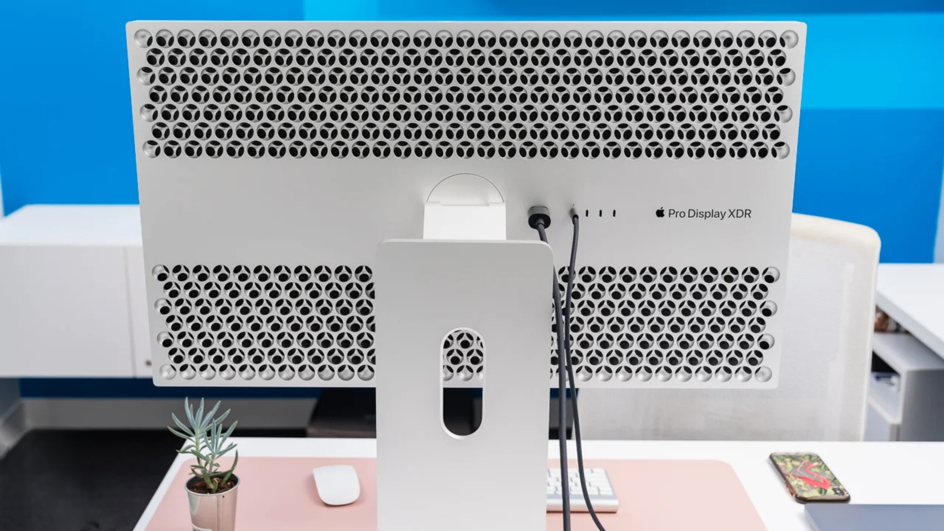 Danh Gia Apple Pro Display XDR Man hinh 6K cuc dinh cho cac nha sang tao noi dung 3