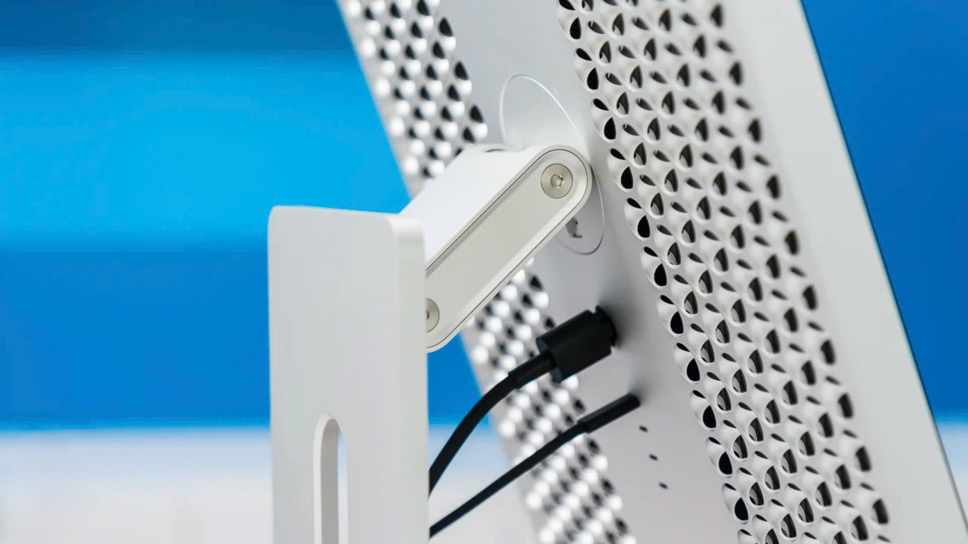 Danh Gia Apple Pro Display XDR Man hinh 6K cuc dinh cho cac nha sang tao noi dung. 3