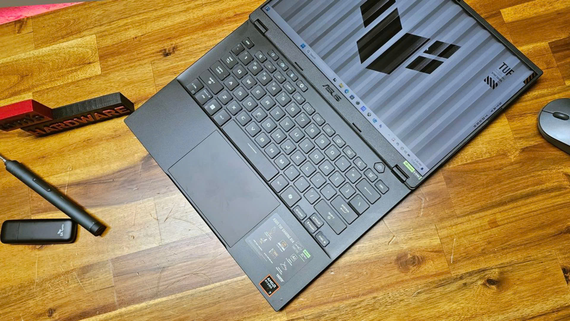 Đánh giá Asus TUF Gaming A14: Độ bền ấn tượng nhưng không nổi bật 26 Danh gia Asus TUF Gaming A14 Do ben an tuong nhung khong noi bat 13