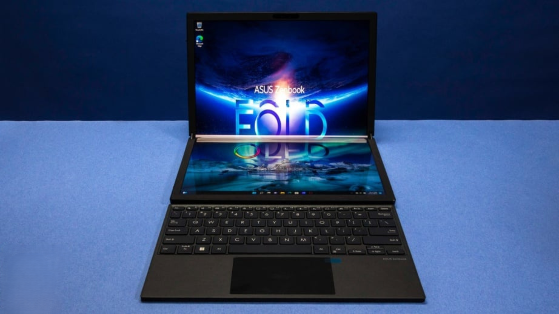 Đánh giá Asus Zenbook 17 Fold OLED: Máy tính xách tay gập đầy tiềm năng 20 Danh gia Asus Zenbook 17 Fold OLED May tinh xach tay gap day tiem nang 5