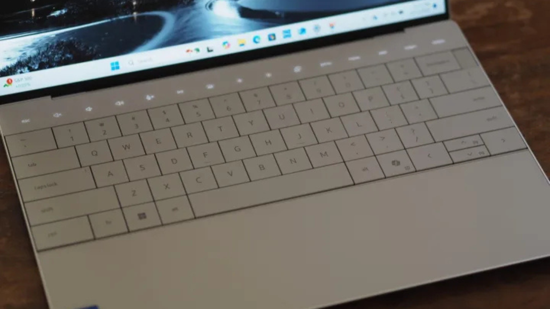 Đánh giá Dell XPS 13 (9350): Pin tốt hơn, thiết kế vẫn còn vấn đề 11 Danh gia Dell XPS 13 9352 Pin tot hon thiet ke van con van de