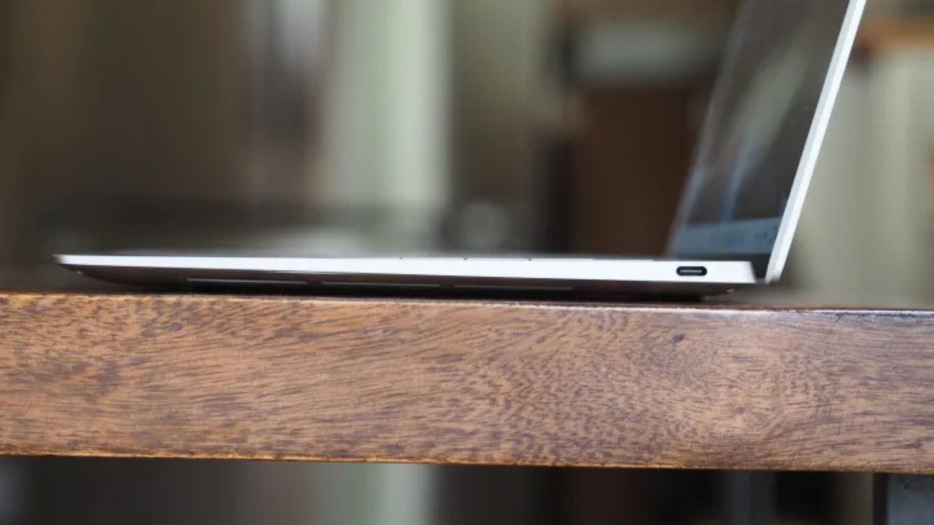 Đánh giá Dell XPS 13 (9350): Pin tốt hơn, thiết kế vẫn còn vấn đề 16 Danh gia Dell XPS 13 9356 Pin tot hon thiet ke van con van de