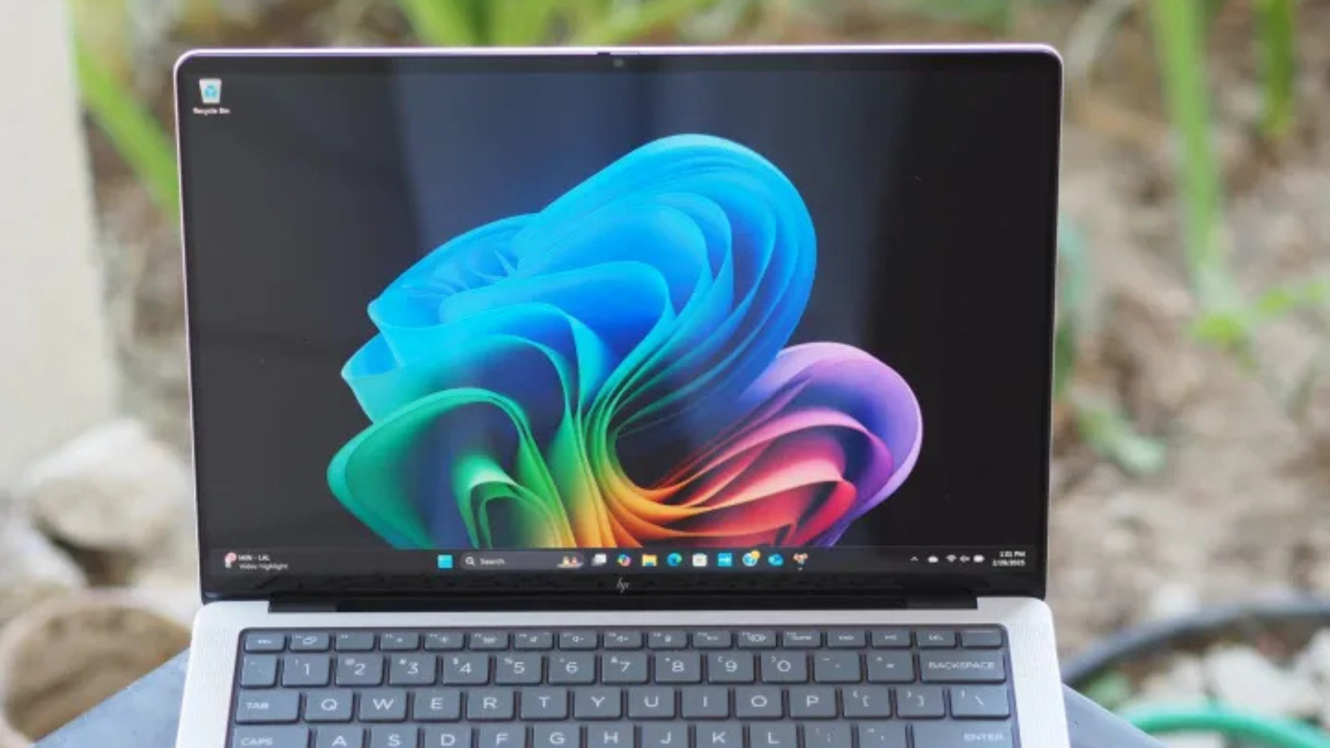 Đánh giá HP EliteBook X G1a: Laptop doanh nhân đỉnh cao với màn hình OLED và hiệu suất vượt trội 16 Danh gia HP EliteBook X G1a Laptop doanh nhan dinh cao voi man hinh OLED va hieu suat vuot troi 8 1