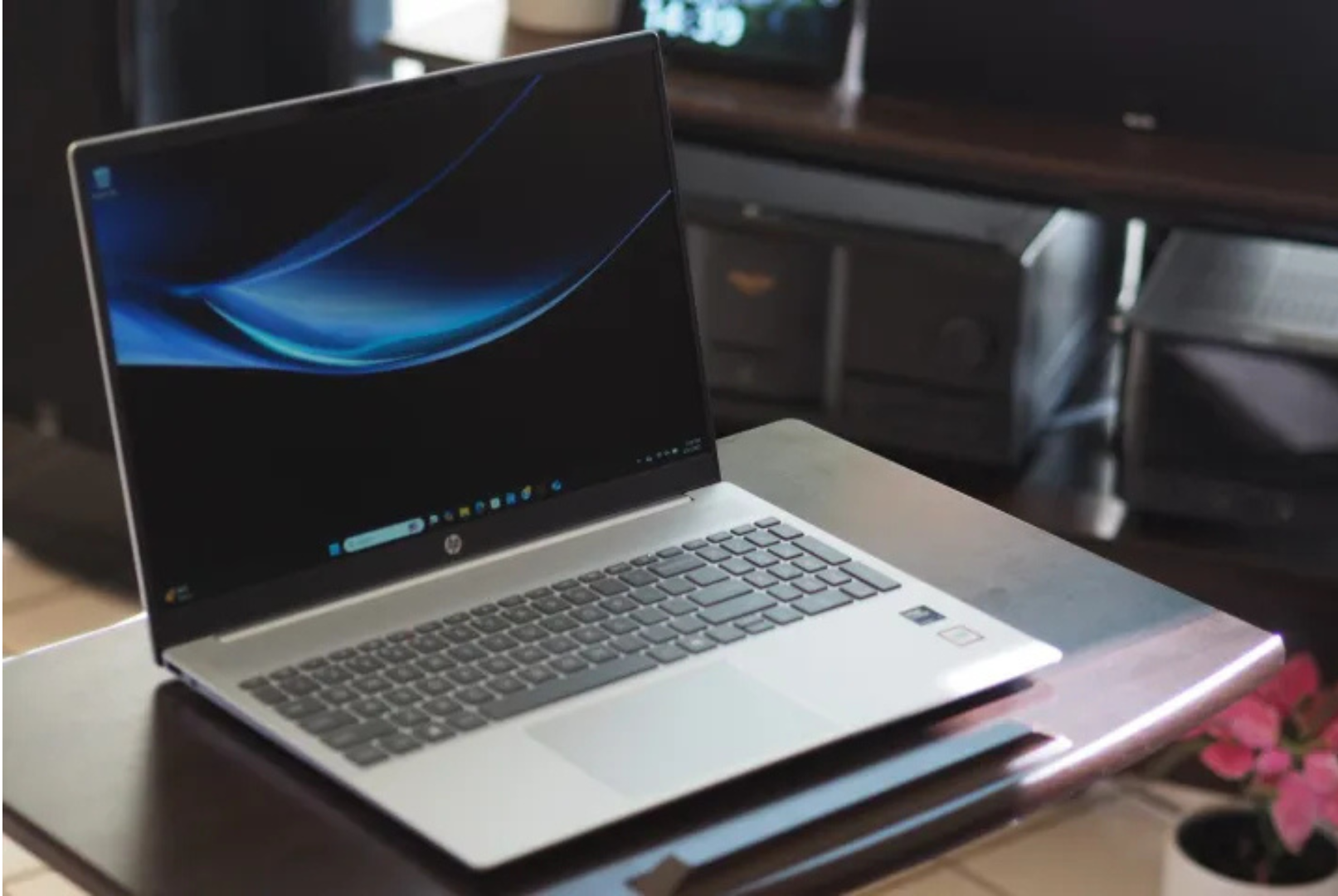 Danh gia HP Pavilion Laptop 16 Man hinh lon gia re nhung lieu co dang mua 2 1 e1741773462451