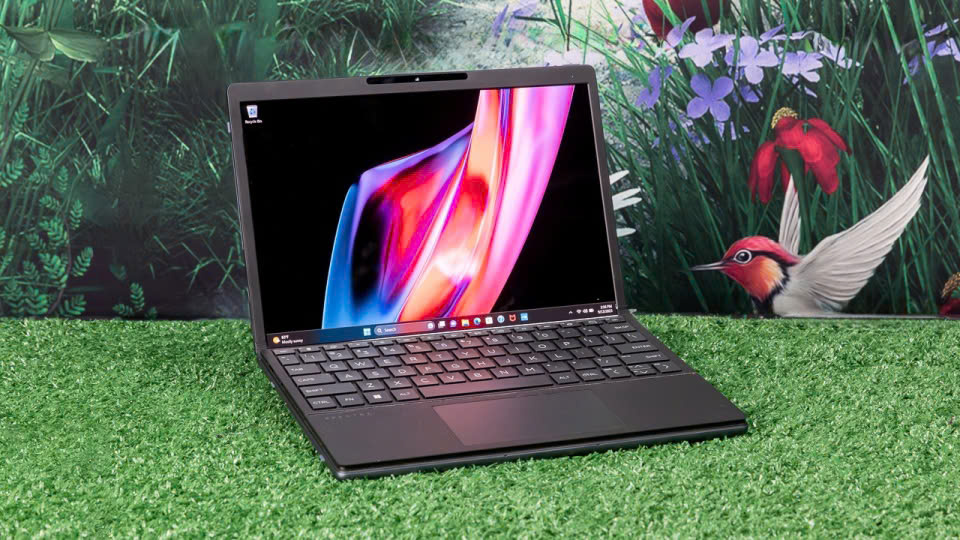 Danh gia HP Spectre Foldable PC Man hinh oled gap dep nhung thuc su co du manh 10