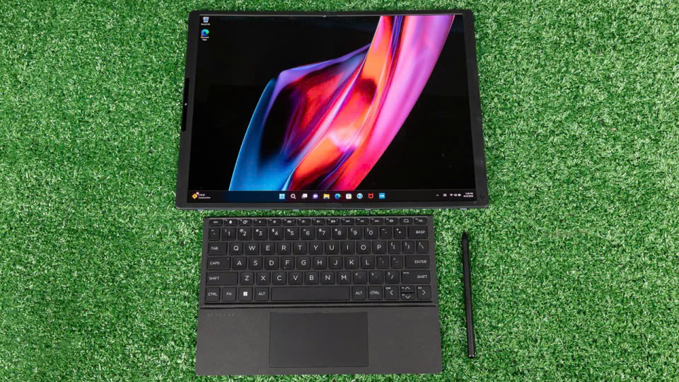 Danh gia HP Spectre Foldable PC Man hinh oled gap dep nhung thuc su co du manh 11