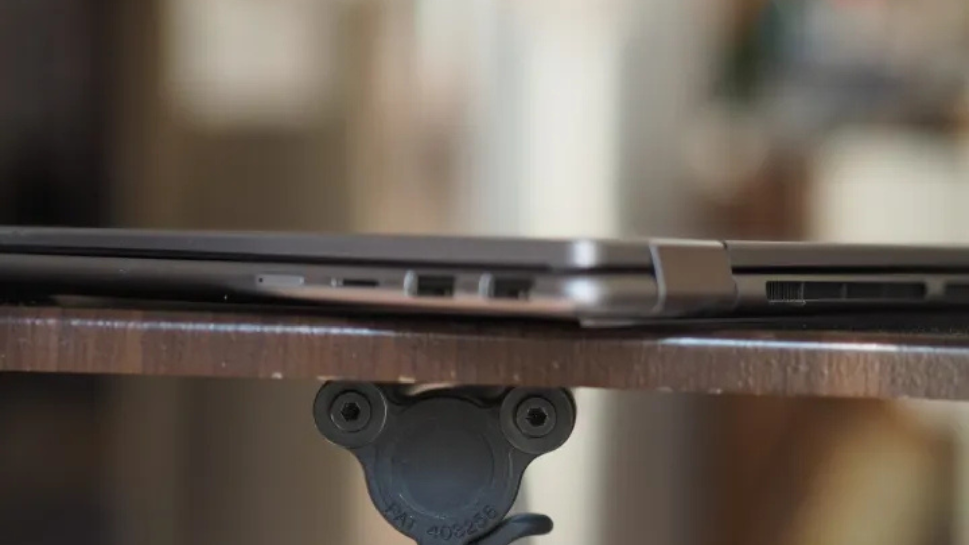 Đánh giá Lenovo Yoga 7 2-in-1 16: Laptop 16 inch giá tốt, nhưng màn hình cần cải thiện 17 Danh gia Lenovo Yoga 7 2 in 1 16 Laptop 16 inch gia tot nhung man hinh can cai thien 8