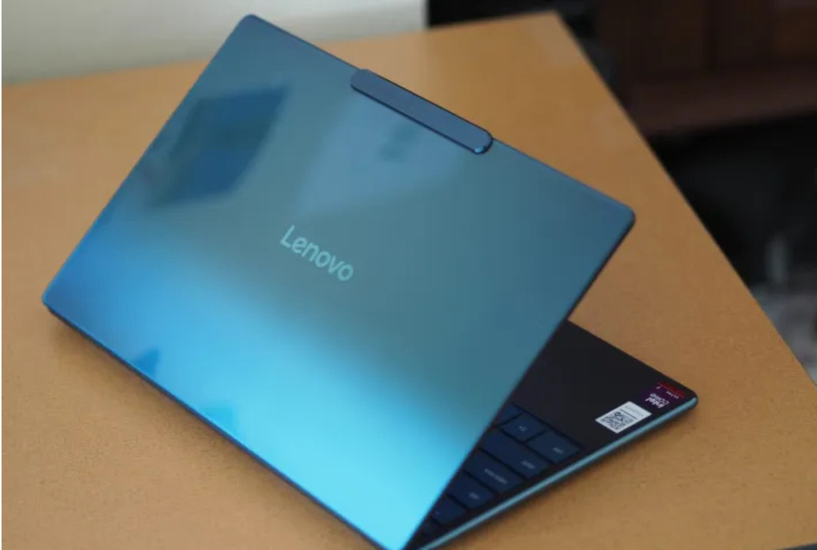 Đánh giá Lenovo Yoga Slim 9i 14 Gen 10: Chiếc laptop đẹp với một vài điểm yếu 15 Danh gia Lenovo Yoga Slim 9i 14 Gen 10 Chiec laptop dep voi mot vai diem yeu 3 e1741774748107