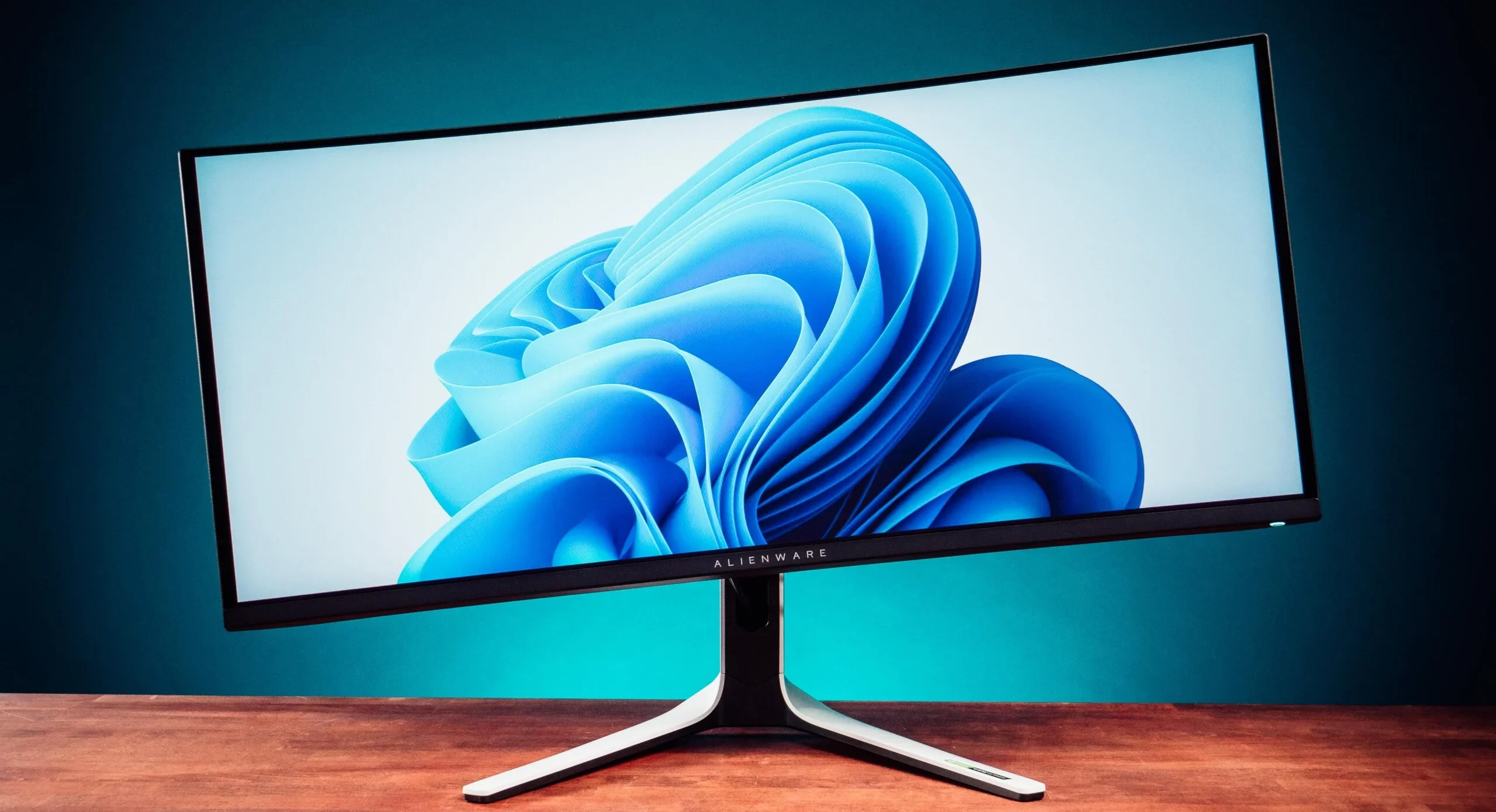 Đánh giá Dell Alienware 34 QD-OLED (AW3423DW): Trải nghiệm hình ảnh sống động, màu sắc chân thực 29 Dell Alienware 34 QD OLED 4 e1741947205163