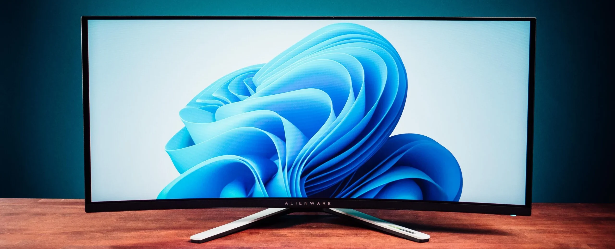 Đánh giá Dell Alienware 34 QD-OLED (AW3423DW): Trải nghiệm hình ảnh sống động, màu sắc chân thực 35 Dell Alienware 34 QD OLED 8 e1741948249649