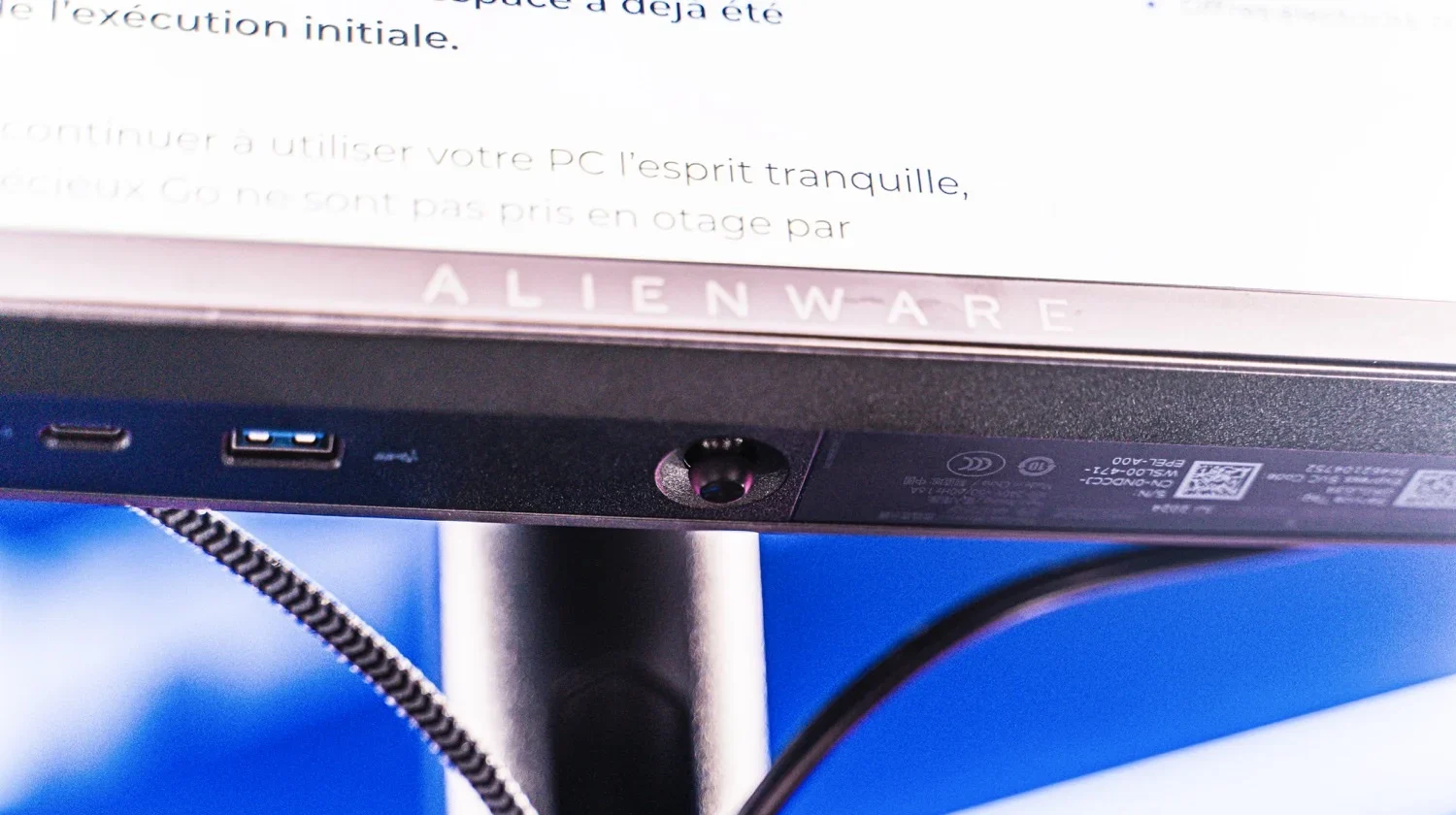 Đánh giá Dell Alienware AW2725QF - Màn hình 240Hz, màu sắc sống động, độ phản hồi siêu nhanh 21 Dell Alienware AW2725QF 2 e1742058933357