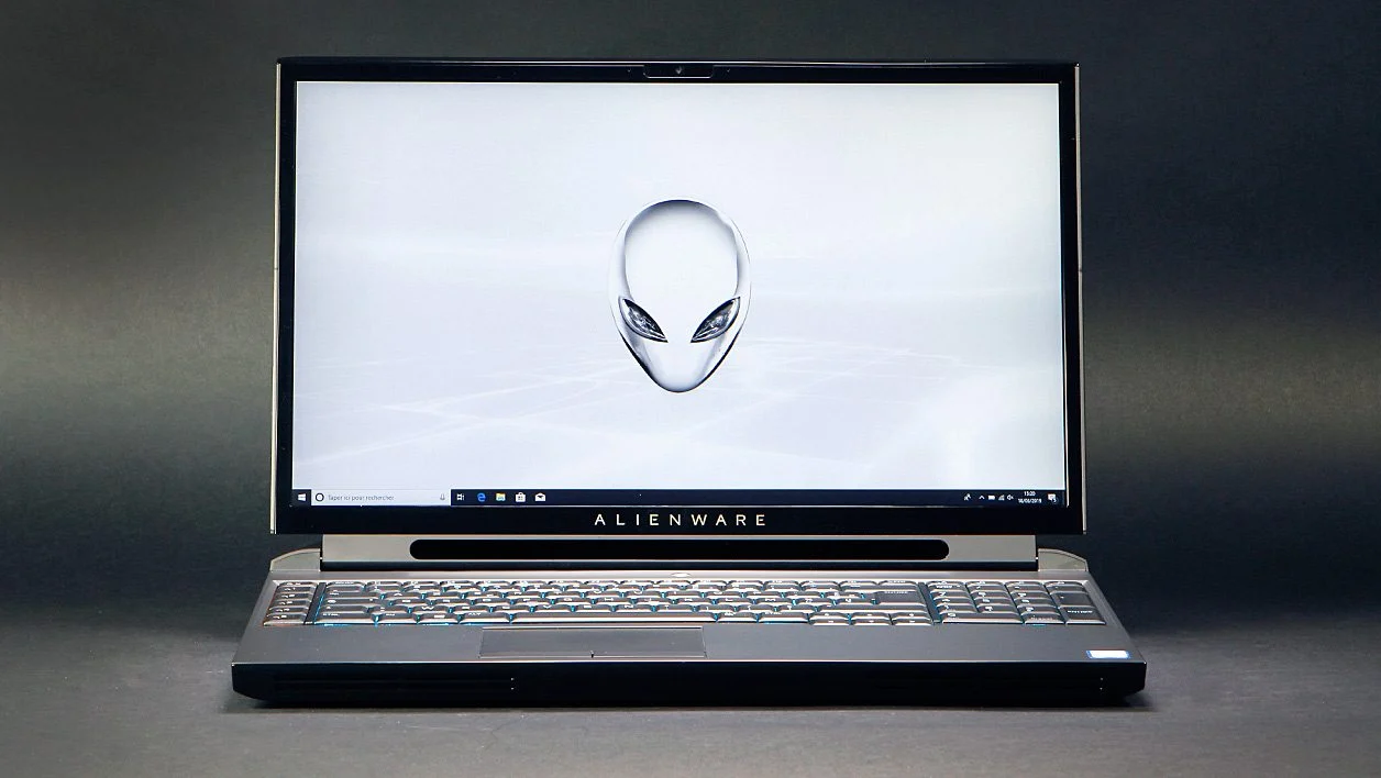 Trải nghiệm Dell Alienware Area 51m - Cỗ máy gaming khủng nhất năm nay! 26 Dell Alienware Area 51m 7