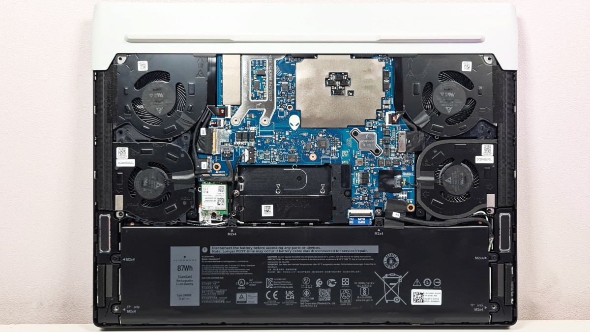 Dell Alienware X15 R1 – Laptop gaming đỉnh cao, sức mạnh chưa từng có 48 Dell Alienware X15 R1 3 1
