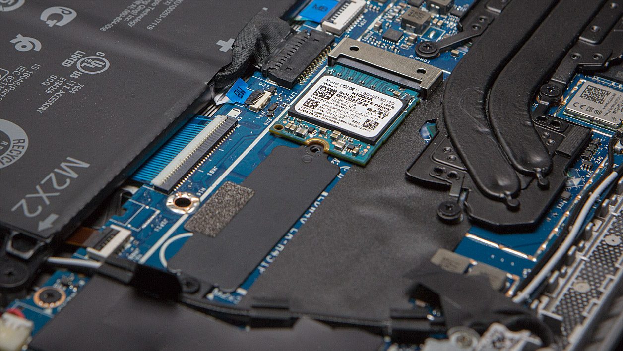 Đánh giá Dell Inspiron 14 Series 7000 (7490): Nhỏ gọn, mạnh mẽ – Tinh tế đến từng chi tiết 24 Dell Inspiron 14 7490 5