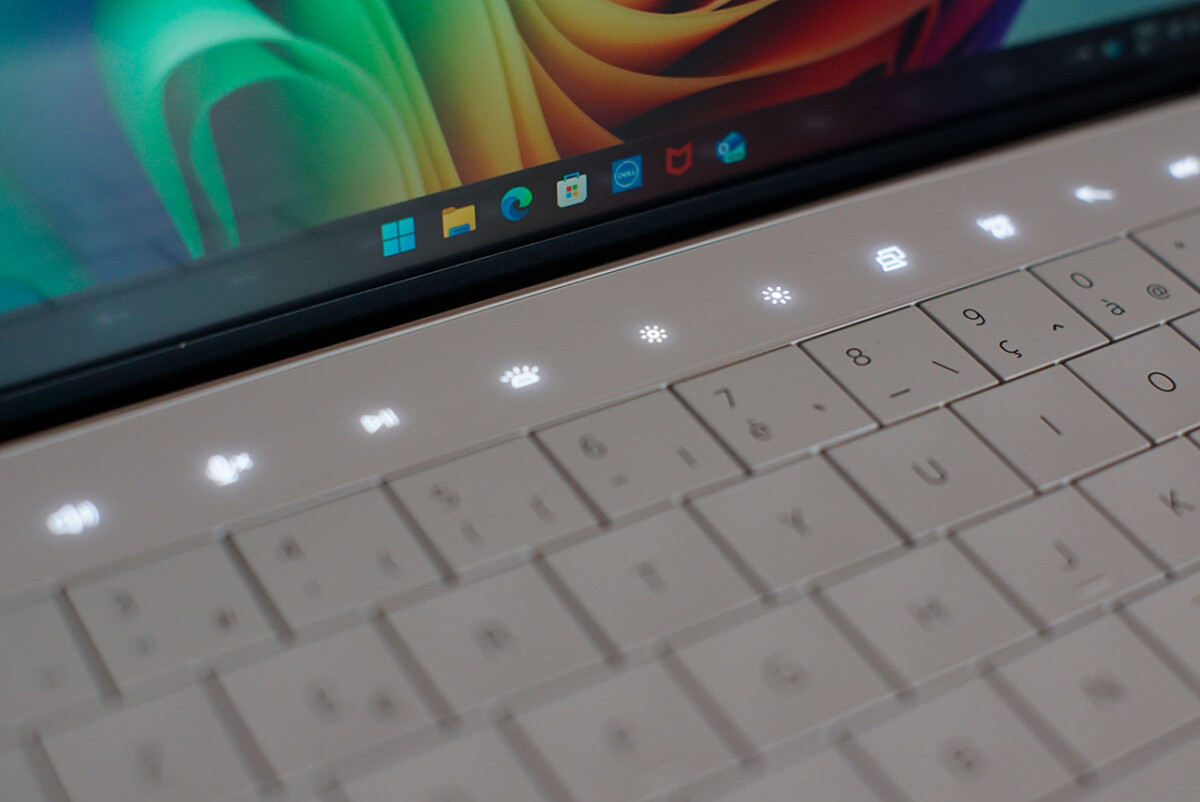 Dell XPS 13 9345 - Vẻ đẹp hoàn hảo của một Ultrabook cao cấp 20 Dell XPS 13 9345 17