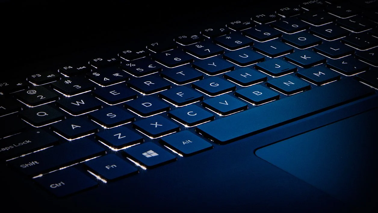 Đánh giá Dell XPS 15 7590 - Hiệu năng mạnh mẽ, màn hình OLED đỉnh cao 15 Dell XPS 15 7590 4